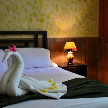 Hotel Casa Aura Картаго Экстерьер фото