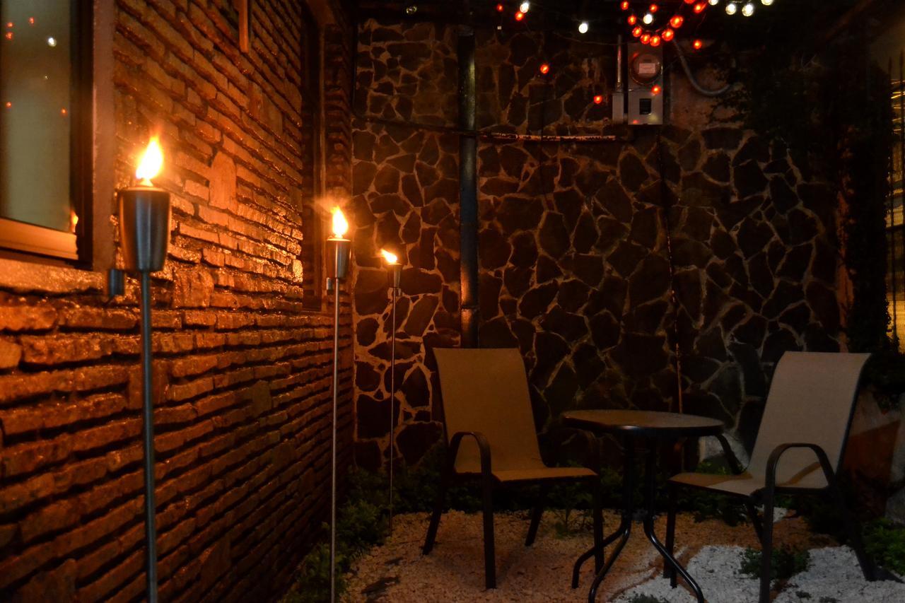 Hotel Casa Aura Картаго Экстерьер фото
