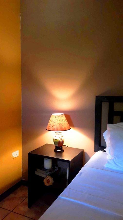 Hotel Casa Aura Картаго Экстерьер фото