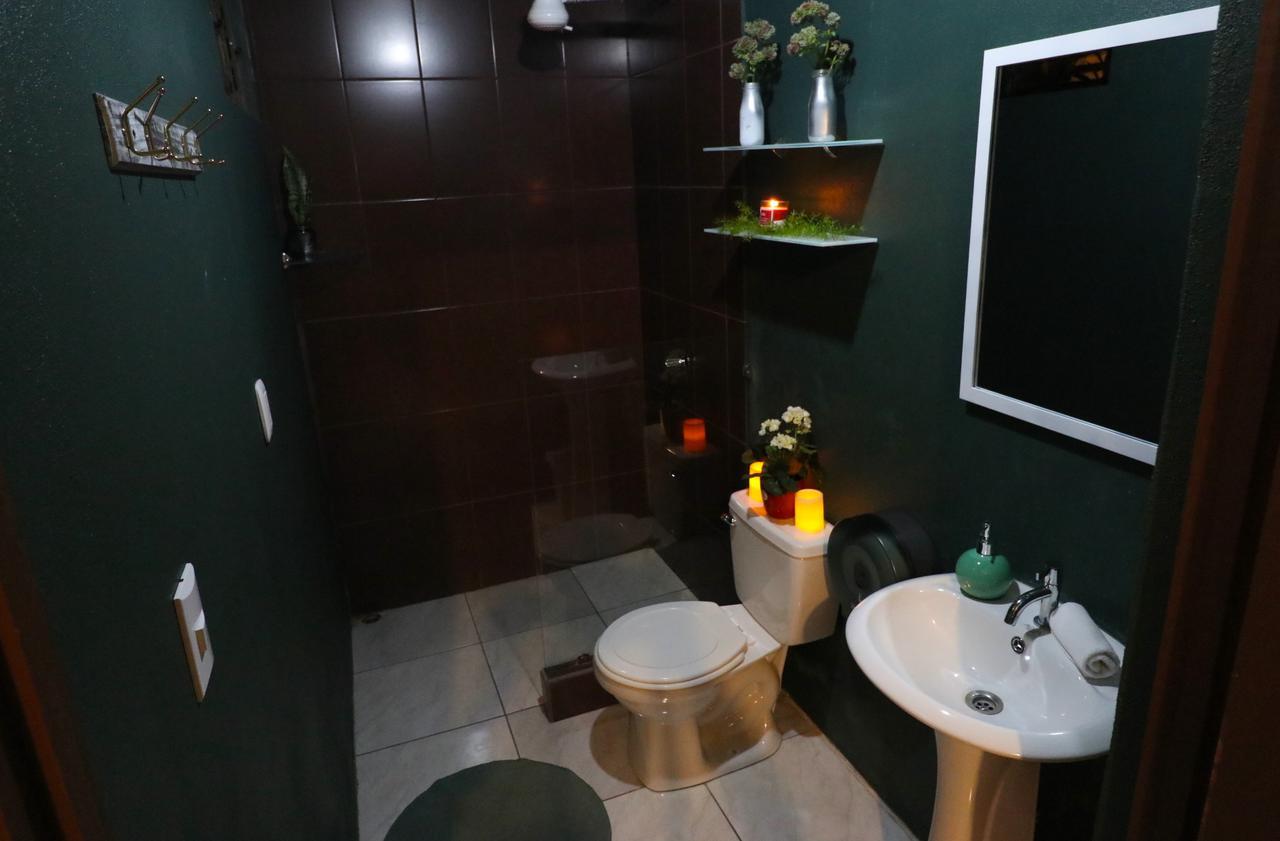 Hotel Casa Aura Картаго Экстерьер фото